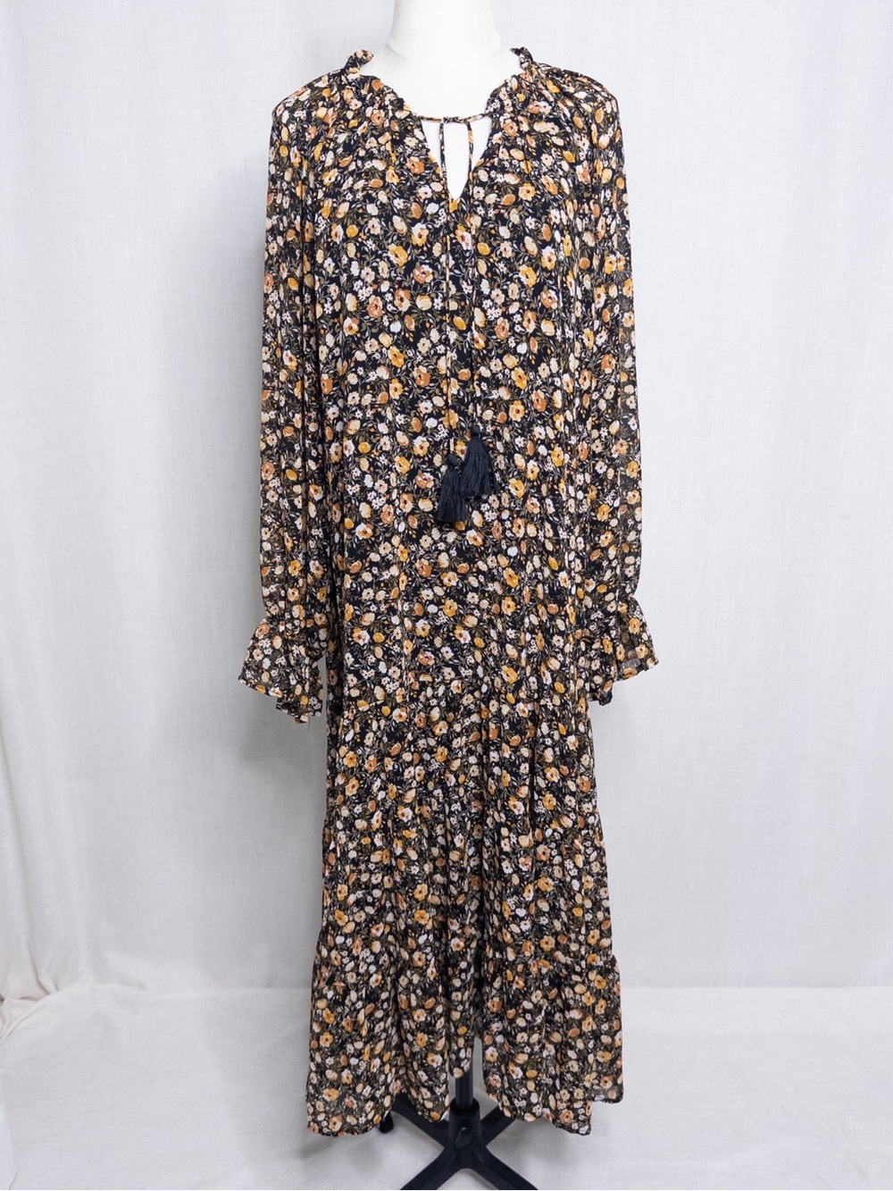 🌿GIGIO Floral Maxi Dress Long Sleeve Tassel Black Multi Size Small